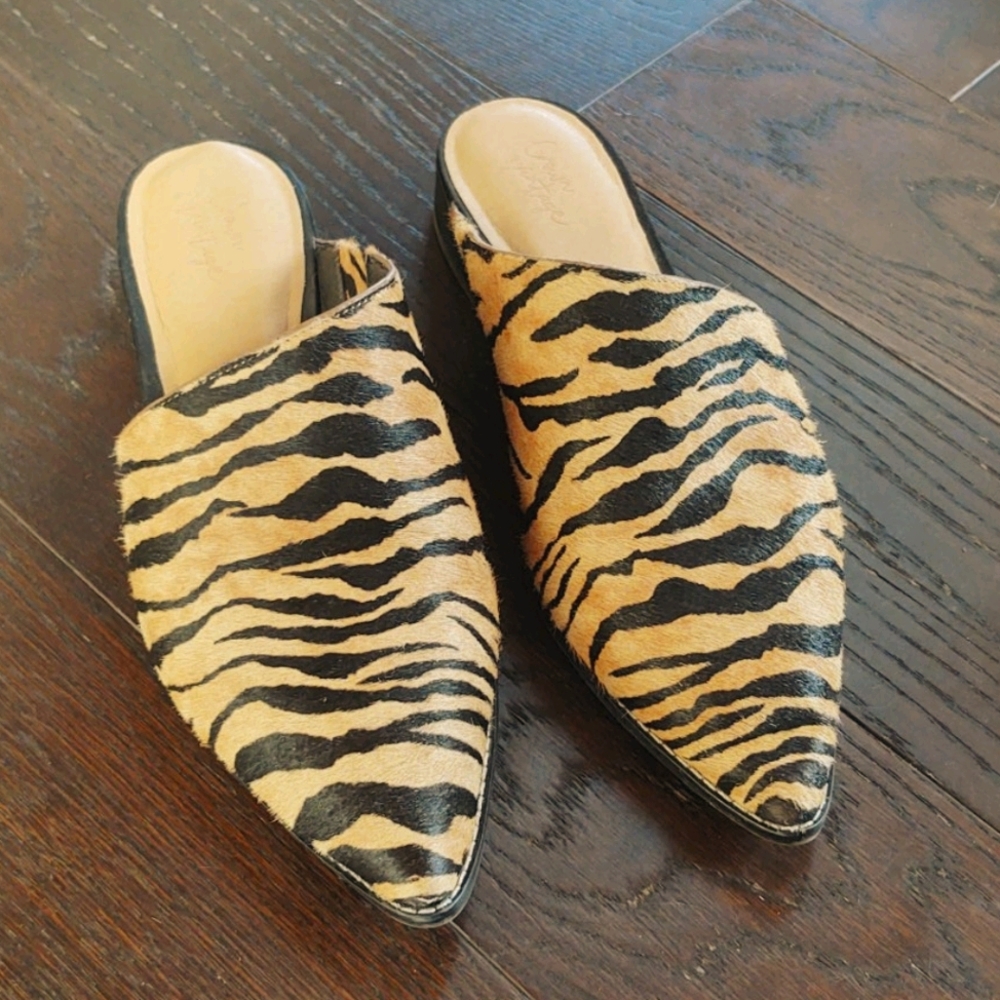 Crown Vintage, genuine calf hair mule, size 10